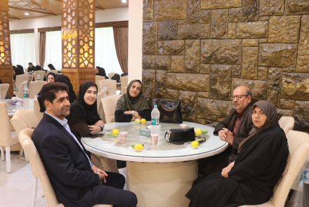 دورهمی خانواده بزرگ شبکه بهداشت و درمان لنجان