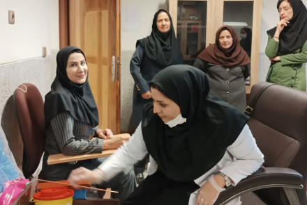 در راستای  پویش ملی غربالگری دیابت و فشارخون سال ۱۴۰۲  سه شنبه مورخ ۲۳ آبان نمونه گیری قند خون پرسنل در شبکه بهداشت انجام شد.